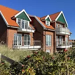 An Bord Im Strandtuun Auf