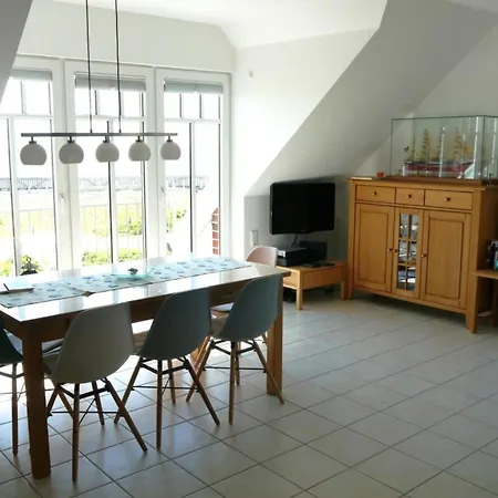 An Bord Im Strandtuun شقة بالتروم