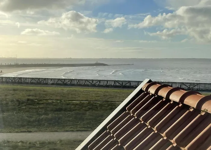 An Bord Im Strandtuun Auf Appartement